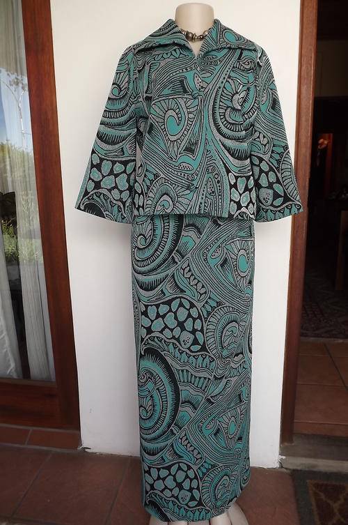 Once in a Lifetime Chance! Rialto Italian Styled 2 Piece Formal Suit in size 12/36 - as new