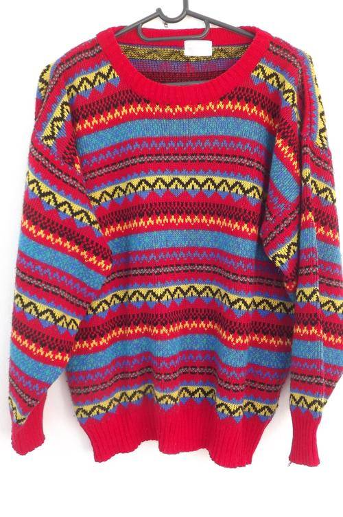 Nice Red Striped Eye Catching Foschini Pullover in size Large - will fit 102-107cm bust - good cond