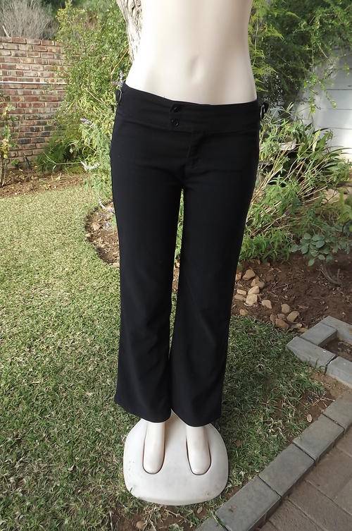 Beautifully Styled Black Poly/Rayon Pants with Spandex for stretch in size 12/36 - good condition