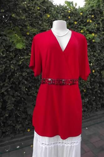 Red Donna Claire top suitable for evening&day wear.Size 46/22.Used but in good condition
