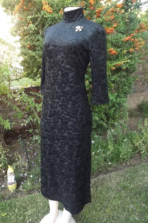Pretty long black evening dress from Japan.Size 34/10.Sheer stretch polyester with black velvet flor