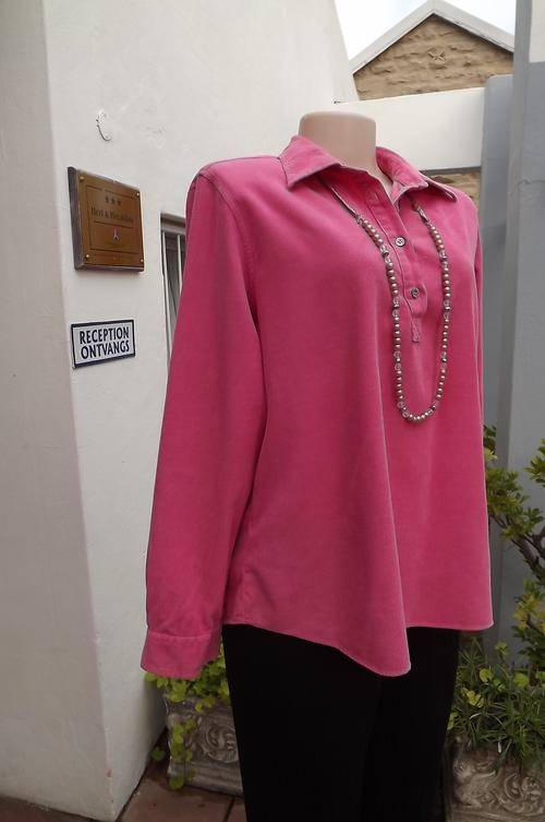 Stunning coral pink Boden 100% polyester top in size 40/16.Fine corded fabric.Made in U.K.Good cond