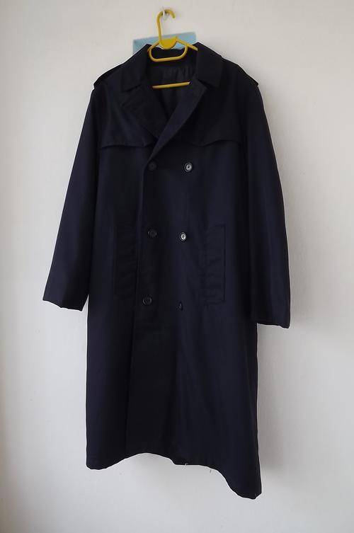 Navy Men's Trench coat with double breast.Size 42 Large.Fully lined.With belt.Very good condition