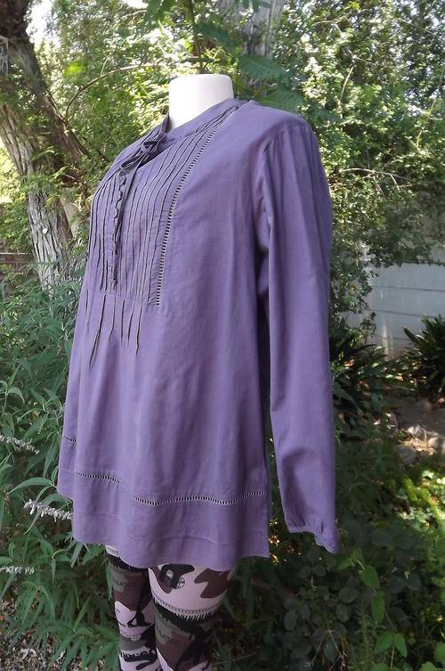 Penny C 100%cool cotton top in purple. Size 44/20.High neck with tie string and tucking on front.