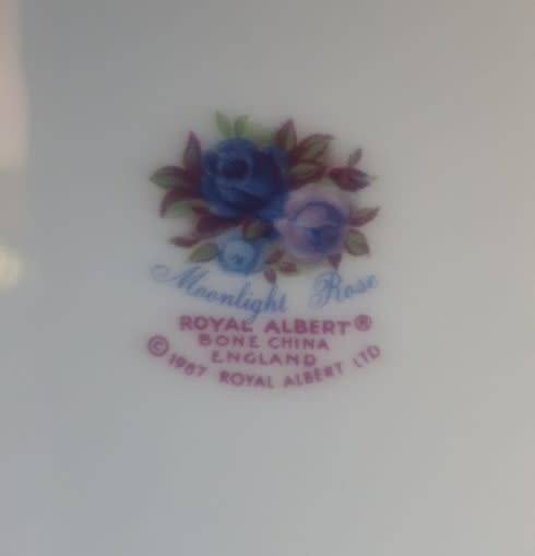 8 x Royal Albert "Moonlight" Trios