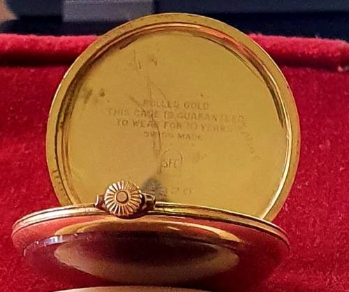 POCKET WATCH. ANTIQUE. CYMA DELUX. ROLLED GOLD. 15 JEWELS. SWISS MADE.