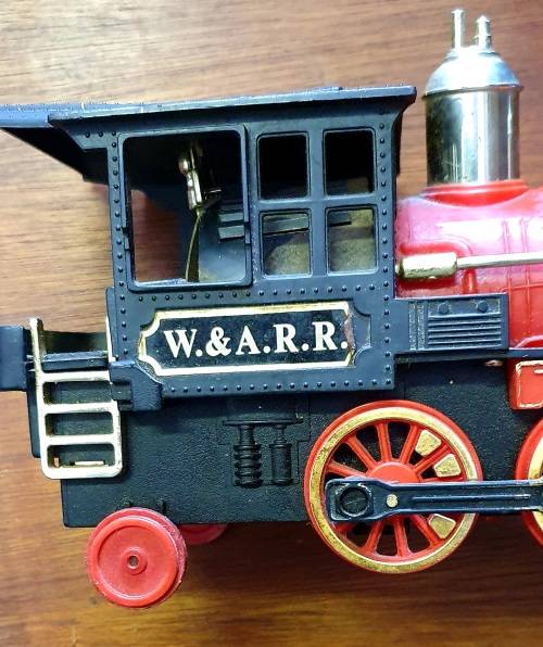 VINTAGE GREAT WESTERN W.& A.R.R. STEAM LOCOMOTIVE . 32 CM LONG.