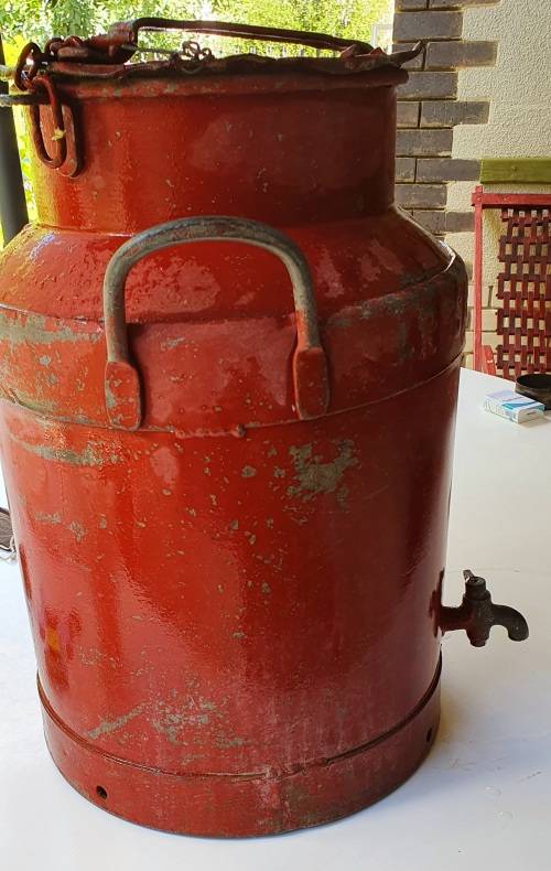 SAR / SAS 1930   40 L CONDUCTORS WATER CAN WITH BRASS TAP.
