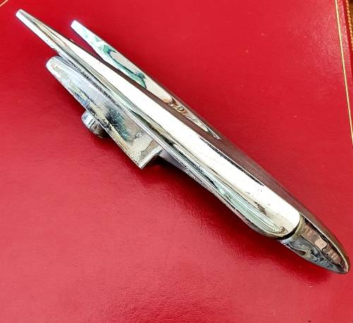 1950s FALCON HEAVY SOLID CHROME HOOD EMBLEM . VERY SCARCE !! 18CM LONG.