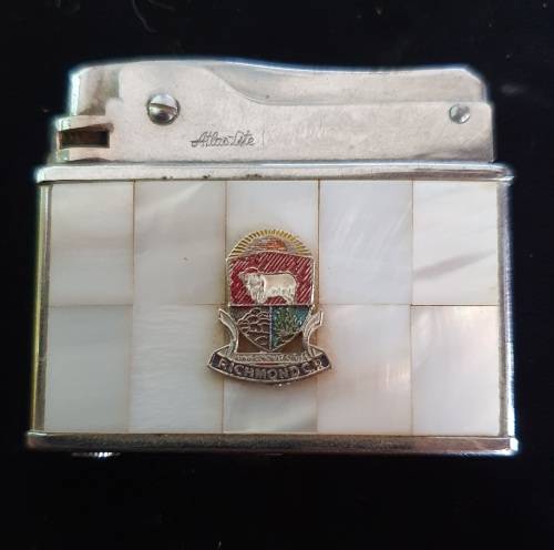 VINTAGE ATLASLIGHT LIGHTER WITH LOGO AND MOTHER OF PEARL INLAY