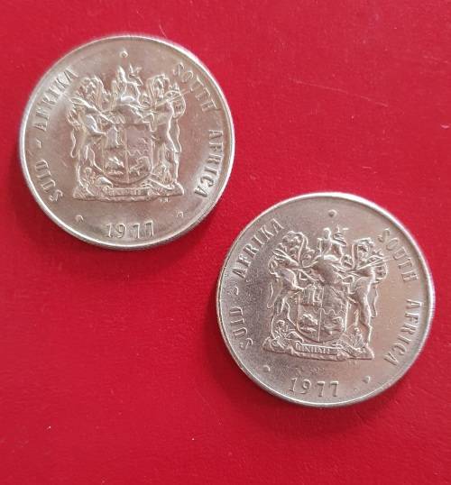 2 X 1977 ONE RAND COINS. AU.