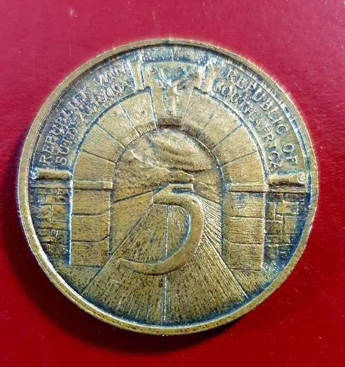 1966 Medal - 5 Years Commemoration of the Republic of South Africa.Numista Rarity index: 72