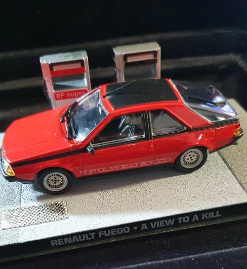 DIE CAST RENAULT FUEGO 1:43 A VIEW TO KILL. JAMES BOND 007 CAR MODEL . MINT.BOXED.