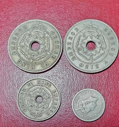 4 X SHOUTHERN RHODESIA COINS . 2 X ONE PENNY, 1 X HALF PENNY, 1 X 3D.