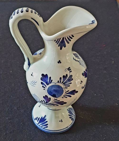 VINTAGE BIG HAND PAINTED DELFT WATER / WINE PITCHER . STUNNING DETAIL. 21 CM HIGH.