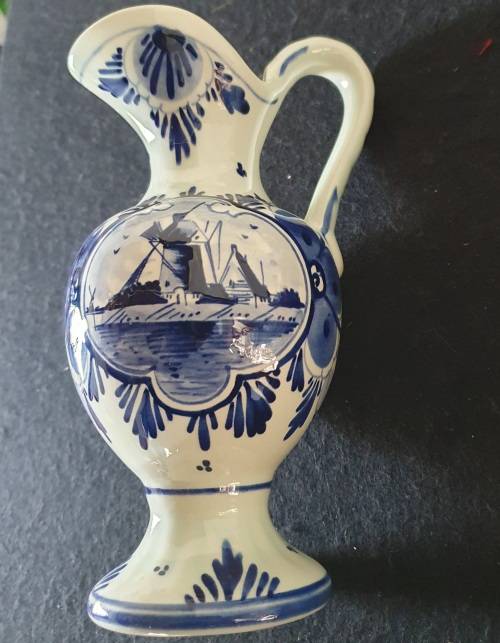 VINTAGE BIG HAND PAINTED DELFT WATER / WINE PITCHER . STUNNING DETAIL. 21 CM HIGH.