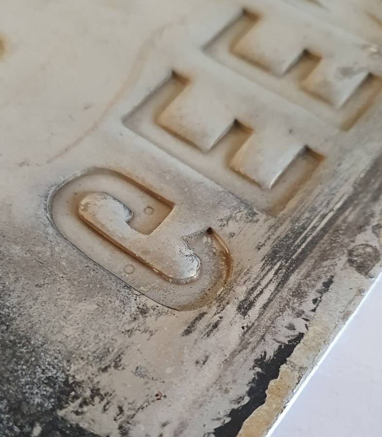 130 X MORE ITEMS ON SAME AUCTION !!VINTAGE SOLID THICK METAL PLATE SIGN.