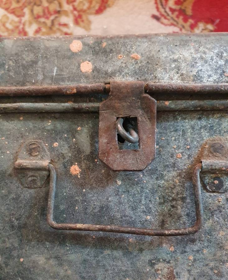 ANTIQUE METAL SUITCASE . STUNNING FIND !!