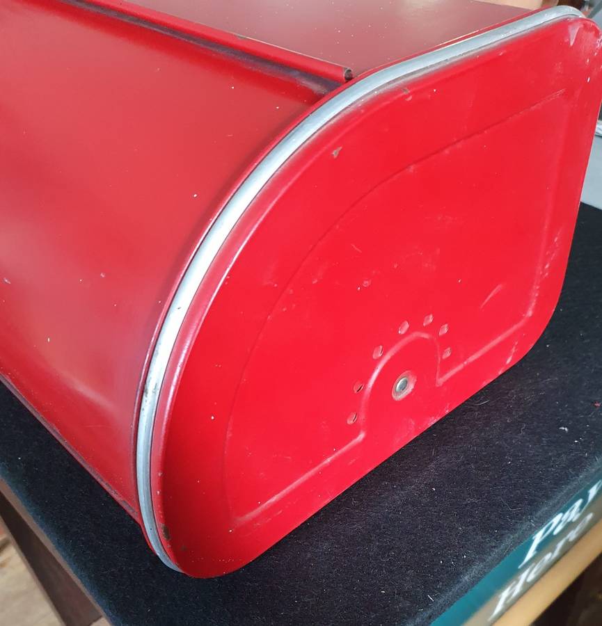VINTAGE KROST STEELWARE BREAD BIN.