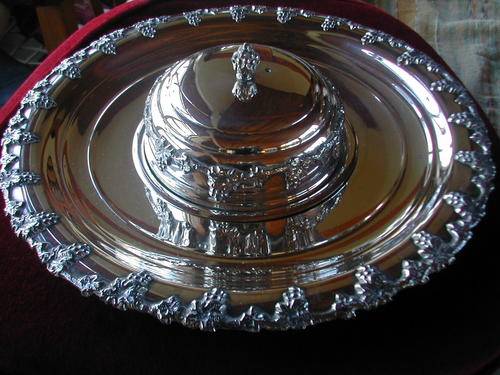 SILVER PLATED ANTIQUE FOOD SERVER. 1900. WITH STUNNING DETAIL
