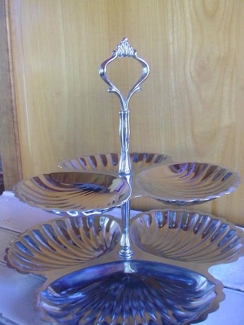 VINTAGE TWO TIER SCALLOPED SNACK SERVER!!! RARE ITEM!!