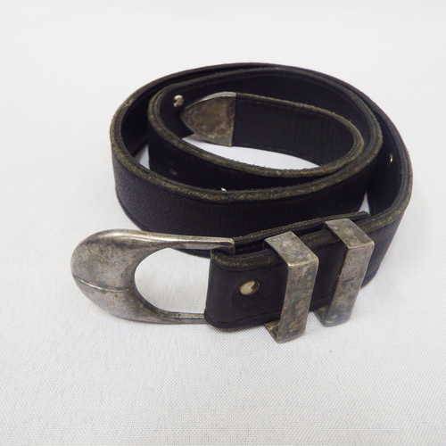 Vintage leather belt with Jaguar emblem - Length: 92 cm