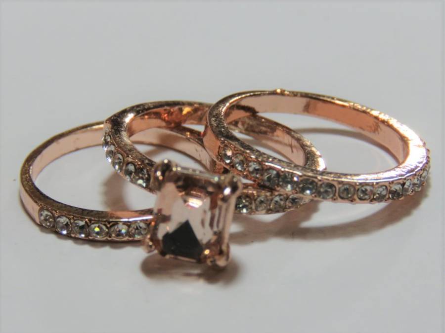 Rose gold plated costume jewellery wedding ring set - Size: J 1/2