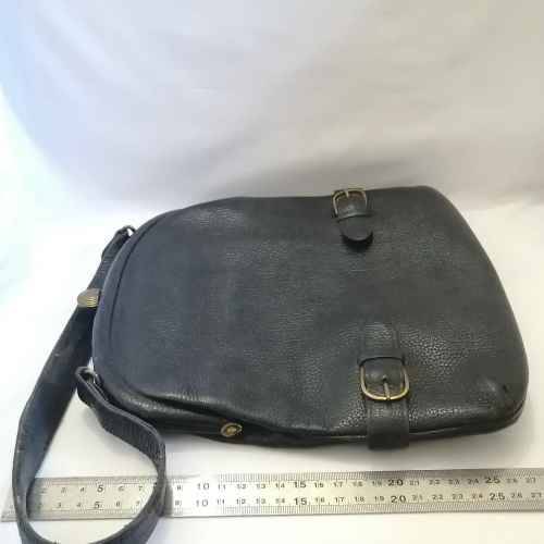 Vintage Black Comtess Modell handbag - excellent condition