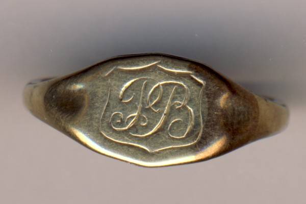 Silver & Gold ring inscribed PB - weight 2,2 grams - mostly silver