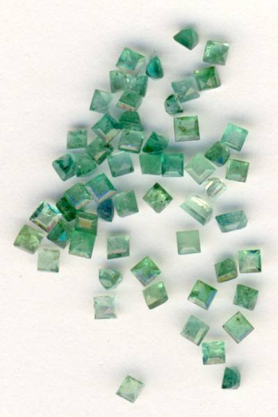 Large lot of Columbian Emerald squares - 3 carat in total - high value lot ! worth thousands