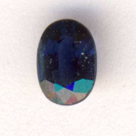 Lovely dark blue Sapphire of 0,65 carat - very high value item - retail value of R4500