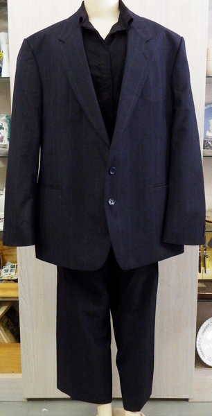 Her Otten navy blue pinstripe suit - Trevira & Wool Premier Blend