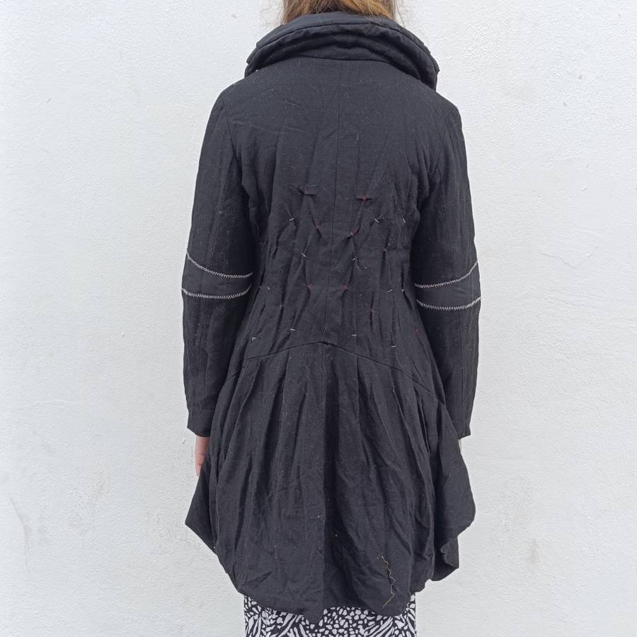 Black puffed jacket beautiful stitching with different colours size: Small lined