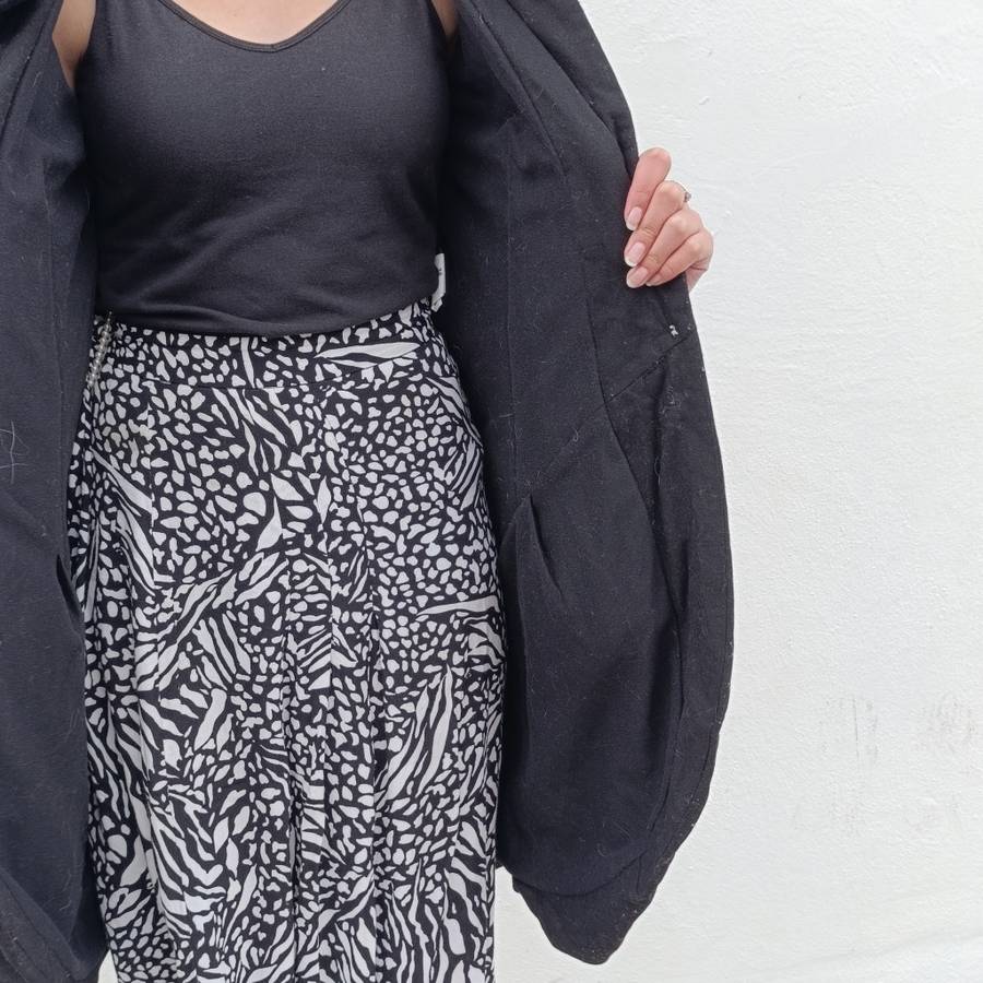 Black puffed jacket beautiful stitching with different colours size: Small lined