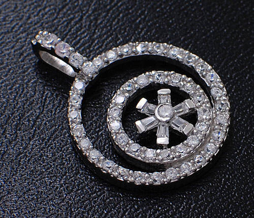 Irresistibly Gorgeous !!! Sterling Silver Pendant - Diamond Cut Clear CZ
