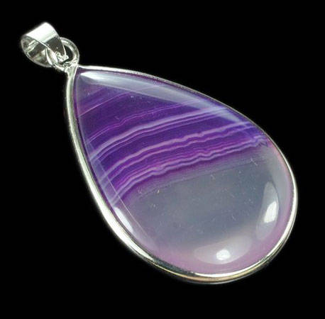 DAZZLING, Genuine Madagascar BANDED AGATE Gemstone PENDANT