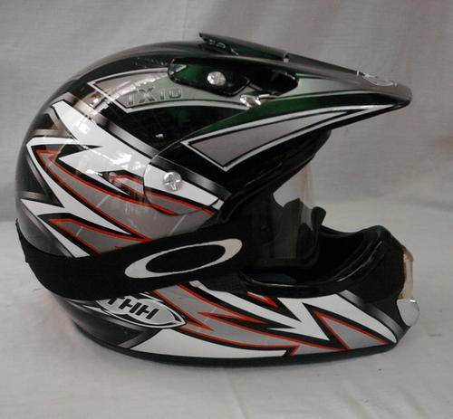THH TX10 OFFROAD  HELMET WITH GOGGLES (SIZE M)