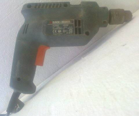 BLACK&DECKER HAND DRILL