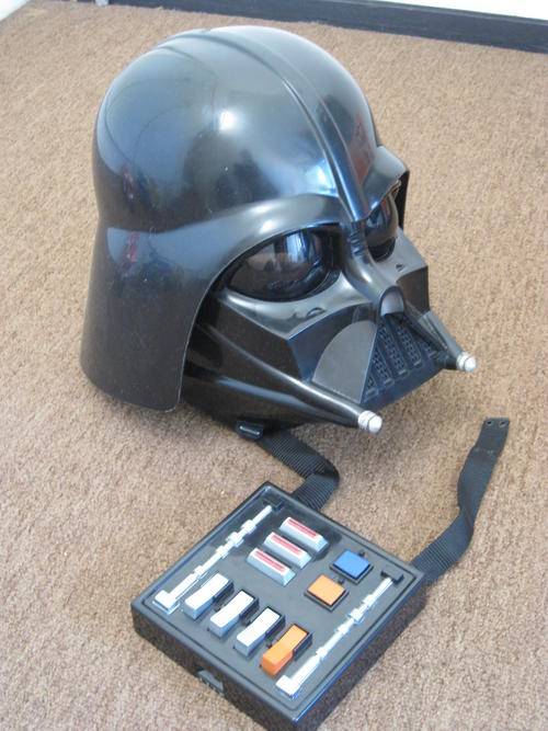 Deluxe Star Wars Darth Vader Mask with Voice Box - Dressing Up Costume