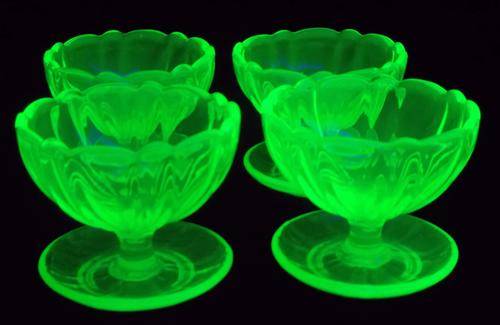 Radioactive Uranium Glass - 4 Dessert Bowls! AWESOME!