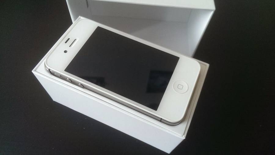 APPLE IPHONE 4S FOR SALE! FREE SHIPPING! *PROMOTION*