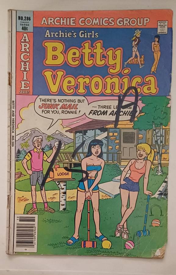 ARCHIE GIANT SERIES - BETTY AND VERONICA NO 286