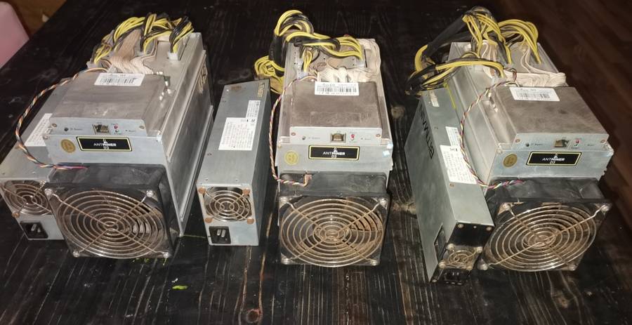 3 x D3 Antminers