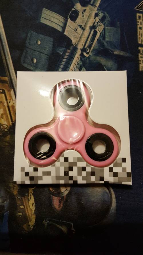 FIDGET SPINNER - PLAIN PINK METAL(LOCAL STOCK)*CHEAPEST SHIPMENT OUT OF ALL SELLERS*