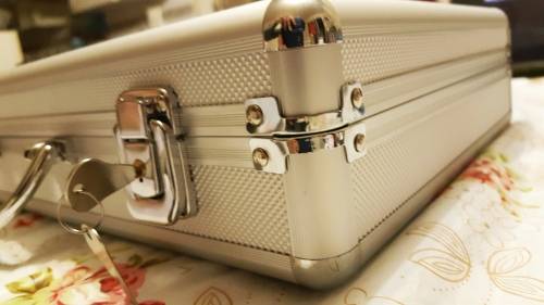15 SLOT WATCH CASE ALUMINUM BRIEFCASE DESIGN *Last Stock until August*