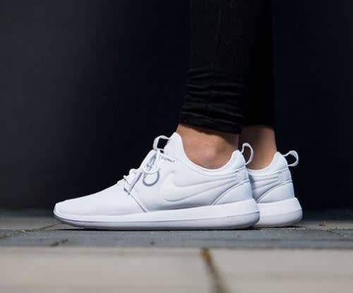 Original Women's NIKE Roshe TWO 844931 100 WHITE/ WHITE Size UK 4.5 (SA 4.5)