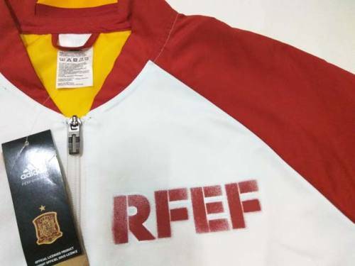 Original Men's adidas UEFA EURO 2016 SPAIN ANTHEM JACKET Offical Licensed Product AI4438 Size Medium