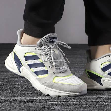 adidas Men's 90S VALASION Cloud White/ Dark Blue EE9895 Size UK 11.5 (SA 11.5)