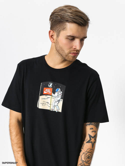 NIKE Men's Skateboarding Fake Moon Landing Astronaut SB Black CI7609 010 Size Large