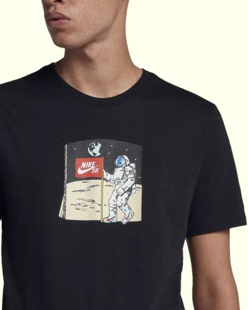 NIKE Men's Skateboarding Fake Moon Landing Astronaut SB Black CI7609 010 Size Large